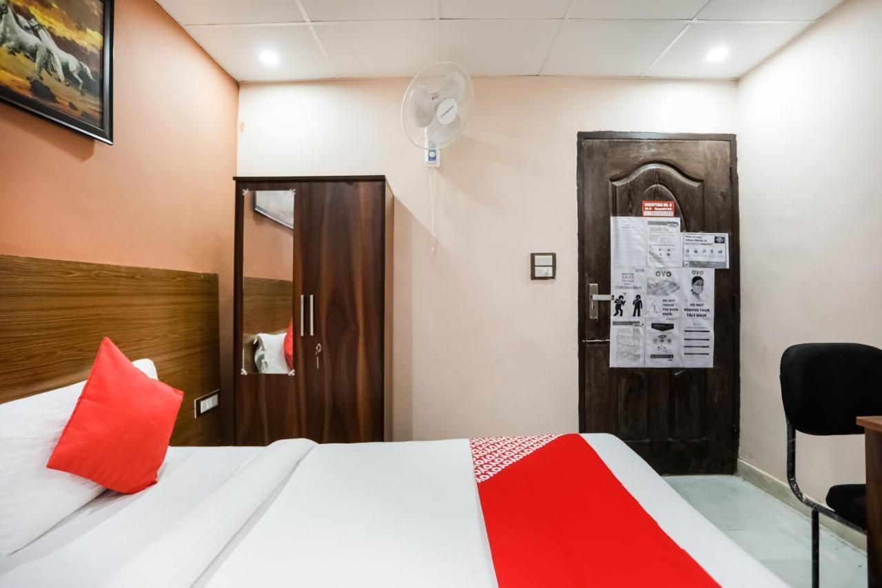 Oyo 72993 Hotel The Gold Faridabad Exterior foto