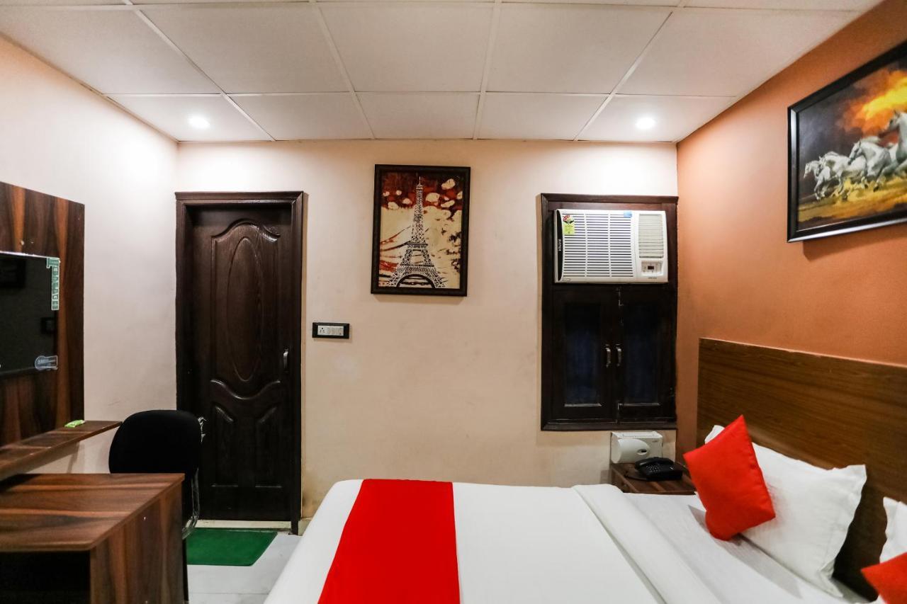 Oyo 72993 Hotel The Gold Faridabad Exterior foto